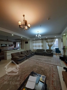 فروش آپارتمان ۱۳۰متر ۳خواب کم واحد آلاله شرقی