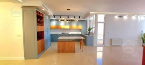 آپارتمان ویلایی/۱۵۵متر/دقیقا مثل نوساز بخر