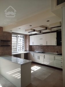 شهرک غرب ۱۵۵ متر ۲ پارکینگ