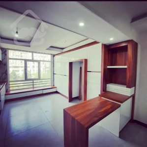 فروش واحد ۸۰متریزیر قیمت کم واحد نور مستقیم