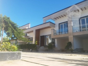 ویلا نیم پیلوت شهرکی