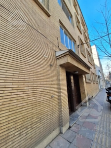 ۱۱۰متر میرداماد قدرالسهم زمین دو نبش