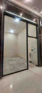 رهن و اجاره واحد تجاری 18 متری در حسین آباد