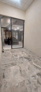 رهن و اجاره تجاری 68 متری در رونیکامال هروی