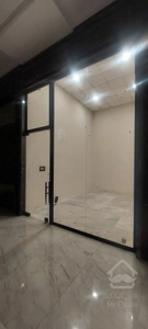 رهن و اجاره مغازه 20 متری در نزدیکی مترو حسین آباد