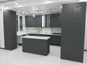 ۹۸ متر/ نوساز / شیک و مدرن / متریال برند / وردآورد