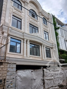 فروش آپارتمان ۱۷۰ متری با دو پارکینگ سندی خرم