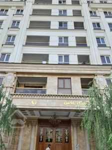 فروش آپارتمان 195 متری سه خوابه در برج لوکس رونیکاپالاس هروی