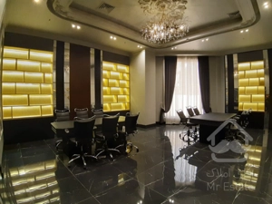 پیش فروش آپارتمان دو خوابه  خوش نقشه در برج رونیکاپالاس نیایش