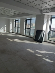 واحد اداری 160 متری در برج لوکس اداری پونک/امکانات استثنایی/روف گارن، رستوران، کافی شاپ و...