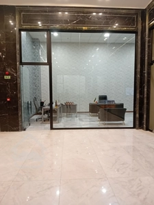 فروش اقساطی مغازه 60 متری در طبقه اول مرکز خرید رونیکامال مناسب مشاغل لوکس