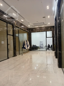 فروش اقساطی مغازه 67 متری در طبقه اول مرکز خرید رونیکامال