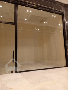 اجاره مغازه 24 متری در مرکز خرید رونیکامال هروی با شرایط عالی