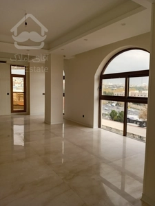 فروش یک آپارتمان 5 واحدی و 2 واحد تجاری به صورت یکجا