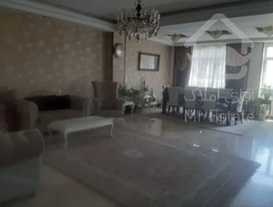 ۱۳۱متر ۳خواب زیر قیمت منطقه