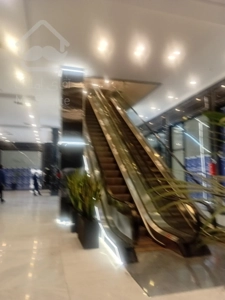 فروش تجاری 36 متر در رونیکا مال هروی در نزدیکی مترو حسین آباد