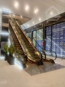 اجاره تجاری 17 متر در رونیکا مال هروی در نزدیکی مترو حسین آباد