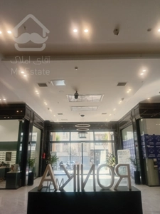 فروش تجاری 17متر در رونیکا مال پاسداران در بهترین لوکیشن تهران