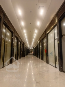 فروش تجاری 23 مترپاسداران درمرکز خرید رونیکا در نزدیکی مترو حسین آباد