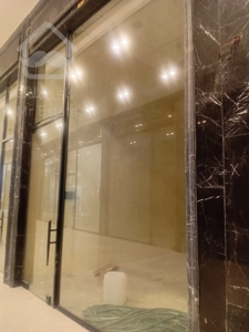 اجاره واحد تجاری در بهترین لوکیشن در منطقه هروی/جنب مجتمع مسکونی