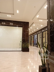 رهن و اجاره مغازه 40 متری در مرکز خرید رونیکامال