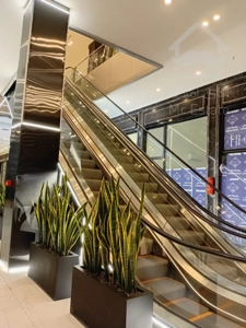 فروش به صورت اقساط یک واحد تجاری 40 متری در مرکز خرید رونیکامال