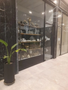 فروش اقساطی مغازه با سند تک برگ تجاری در رونیکا مال هروی