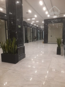 مرکز خریدی با امکانات کامل