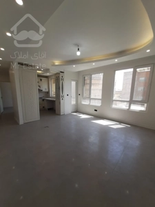 فروش آپارتمان ۱۱۰متر ۲خواب تراورتن ۲پارکینگه مخبری