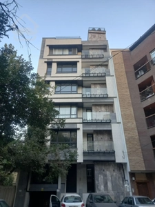 ۸۵متر/ظفر/ کلیدنخورده