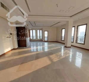 ۱۶۰متر*کلید نخورده*۲ پارکینگ