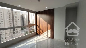 فروش واحد 100متری خوش نقشه فول دریاچه چیتگر