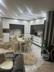 ۵۷ متر رودکی با پارکینگ