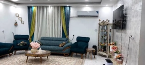 فروش یا تهاتر آپارتمان بازسازی شده بسیار شیک