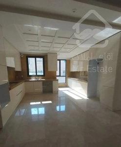 ۱۸۵ متر / ۳ خواب/ شخصی ساز/ فول لاکچری