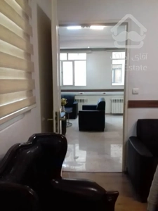 100 متر آپارتمان اداری مناسب همه مشاغل