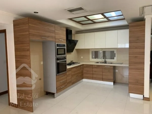 فروش 114 متری قلهک