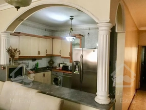 فروش آپارتمان ٩٨ متري در خيابان هراز