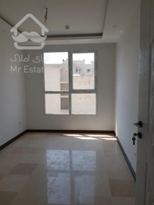 ۱۰۵ متر دو خواب نوساز فول امکانات سالن پرده خور