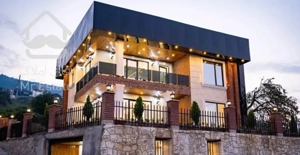 290متر ویلای ییلاقی شیک و نوساز در انارم