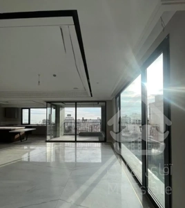 *قابل معاوضه*۲۲۰متر۳خواب نوساز با۳پارکینگ وتکواحدی