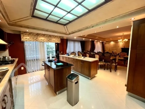 فروش اپارتمان 293 متری زعفرانیه