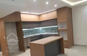 آپارتمان 128 متری/تک واحدی/دو خواب/حمزشمالی