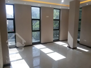 دفترکار 70 متری خیابان گلزار