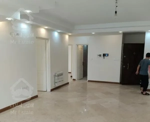 110متر/آپارتمان/صادقیه/سه خواب