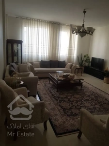 ۸۰ متر / سرمایه گذاری /تاپ لوکیشن سالن پرده خور