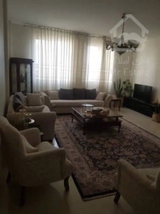 ۸۰ متر سالن پرده خور