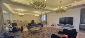 243متر 4 خوابه محمودیه  دهساله پنج پارکینگ سندی