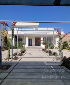 باغشهری خاص دوهزار متری برای افراد خاص.
