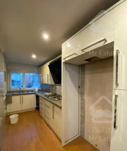 ۲۰۰ متر/۳خوابه/۲پارکینگ/فول امکانات/لابی لابی من